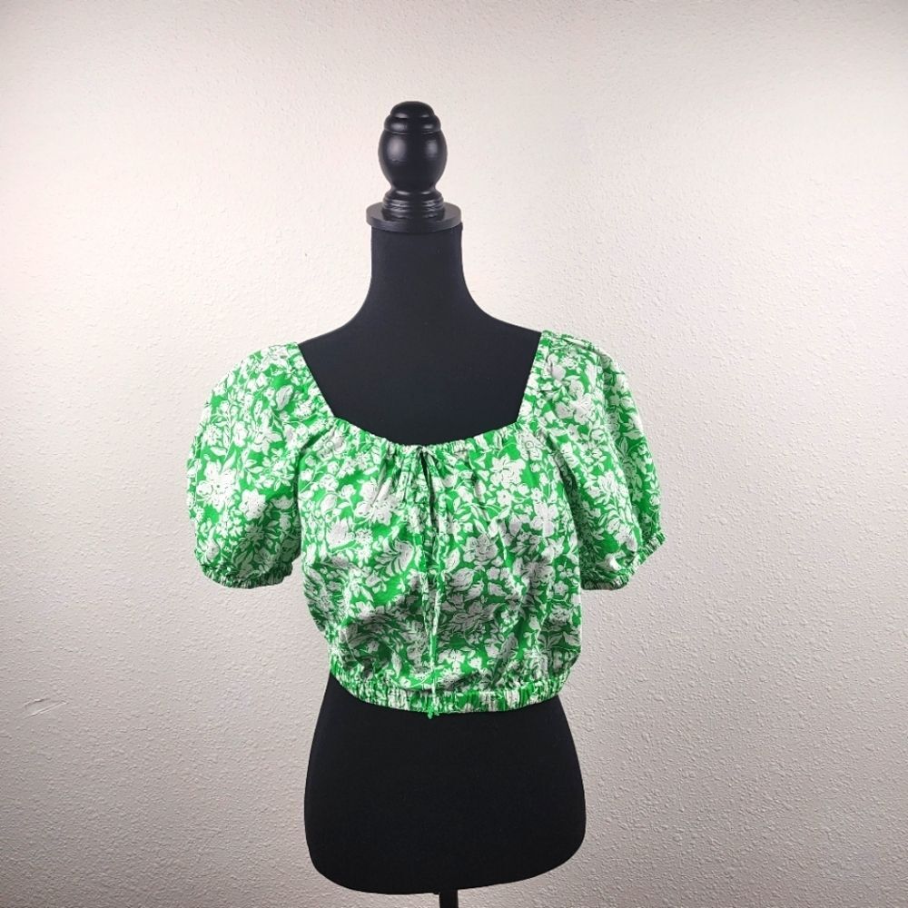 Universal Thread Women Size XS Green Floral Peasant Crop Top Cottagecore BOHO